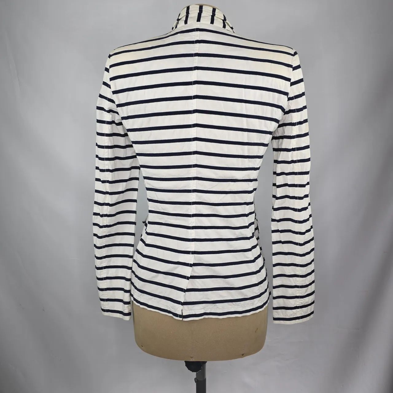 Jaqueta armani exchange listrada branca e azul p - Foto 4