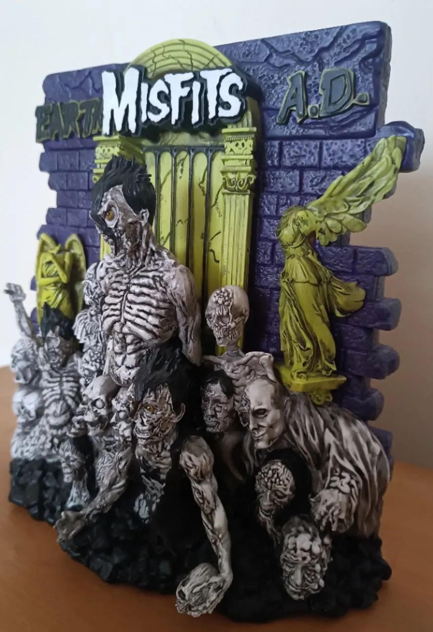 Misfits Earth A.d. Estátua Vinil 3d Direct Knucklebonz Ltd - Foto 3