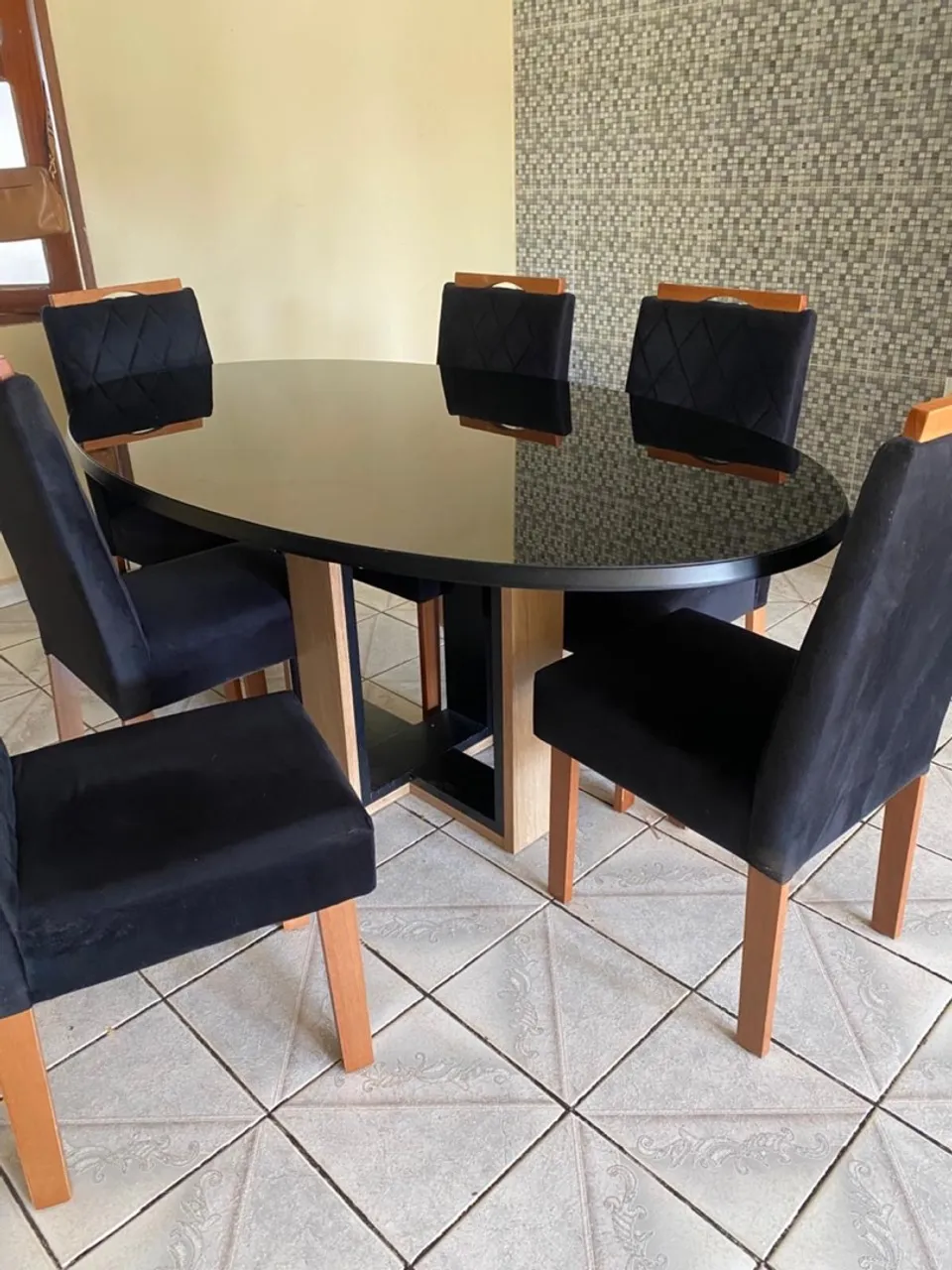 Mesa de Jantar com 6 Cadeiras