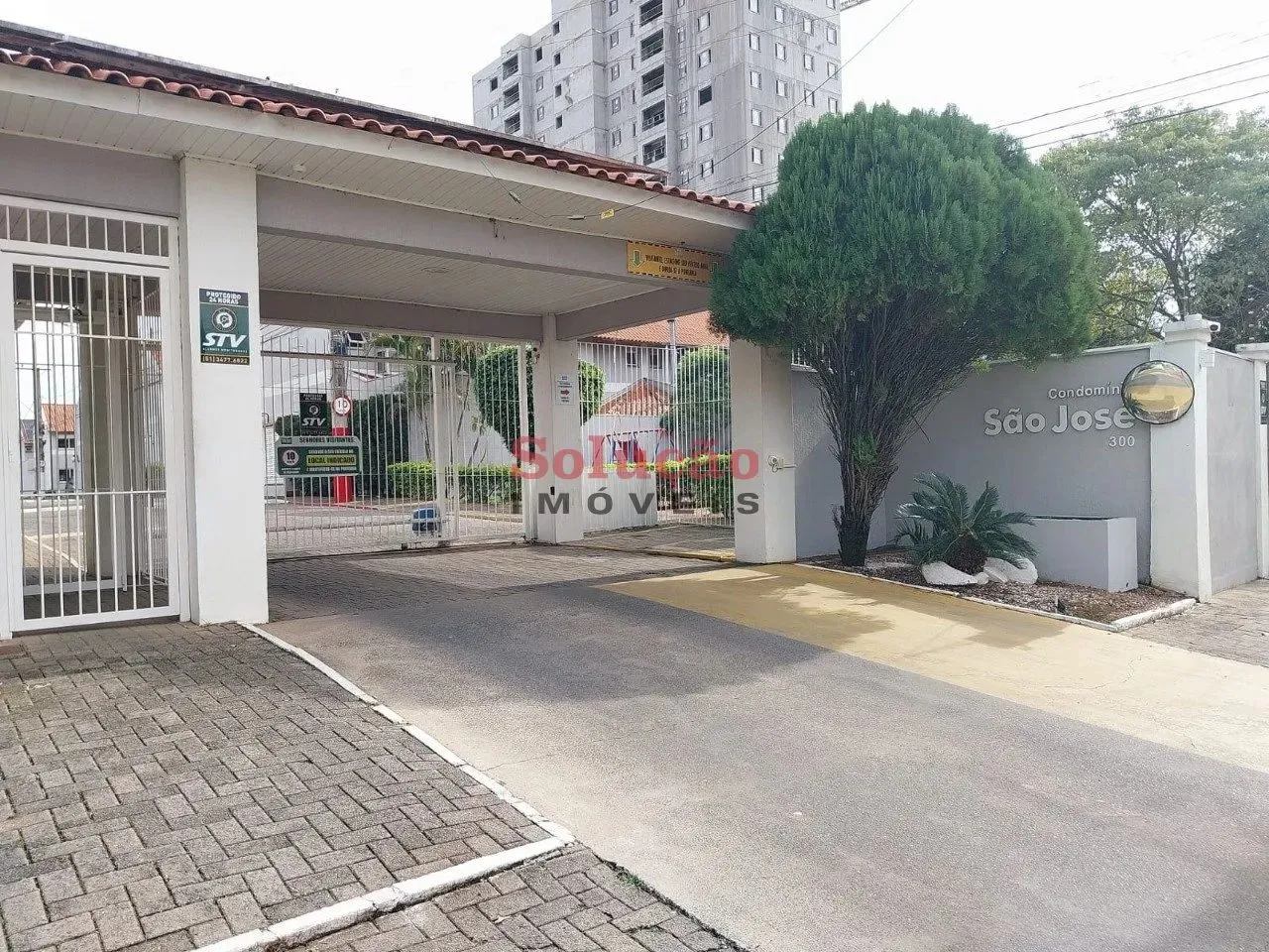 Sobrado 03 dormitórios - Condomínio fechado - Canoas