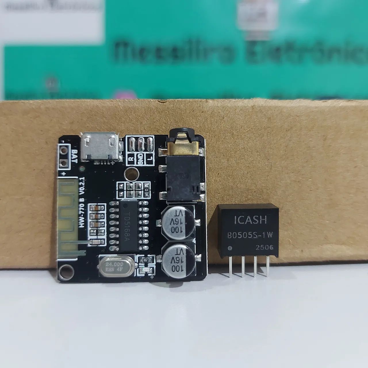 Módulo Bluetooth 5.0 Receptor Áudio com Isolador DC-DC B0505S-1W