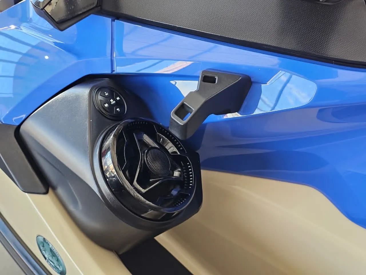 JETSKI SEA DOO WAKE PRO 230 COM 5 HRS - Foto 3