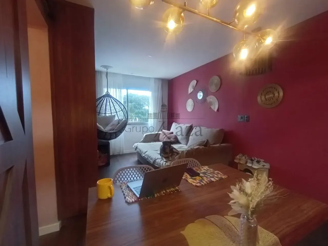 Oportunidade - Apartamento - Vila Adyana - Edifício Sandra Márcia - 2 Dormitórios - 63m².