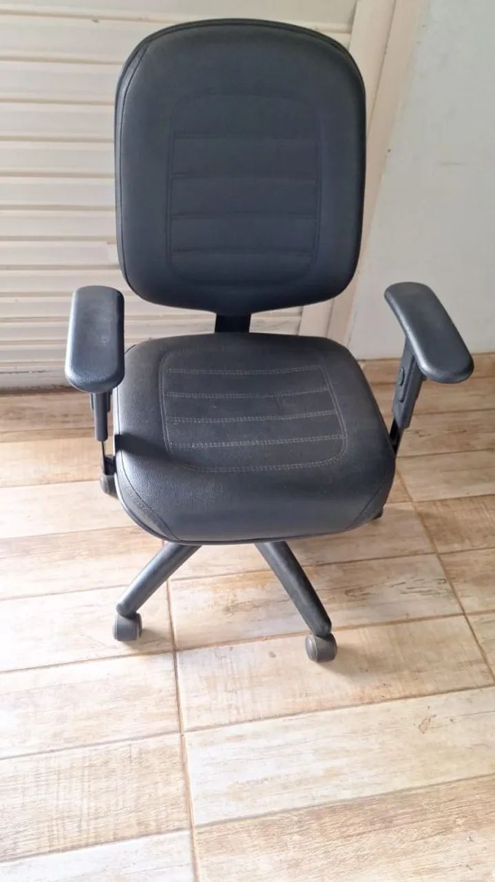 Cadeira couro 