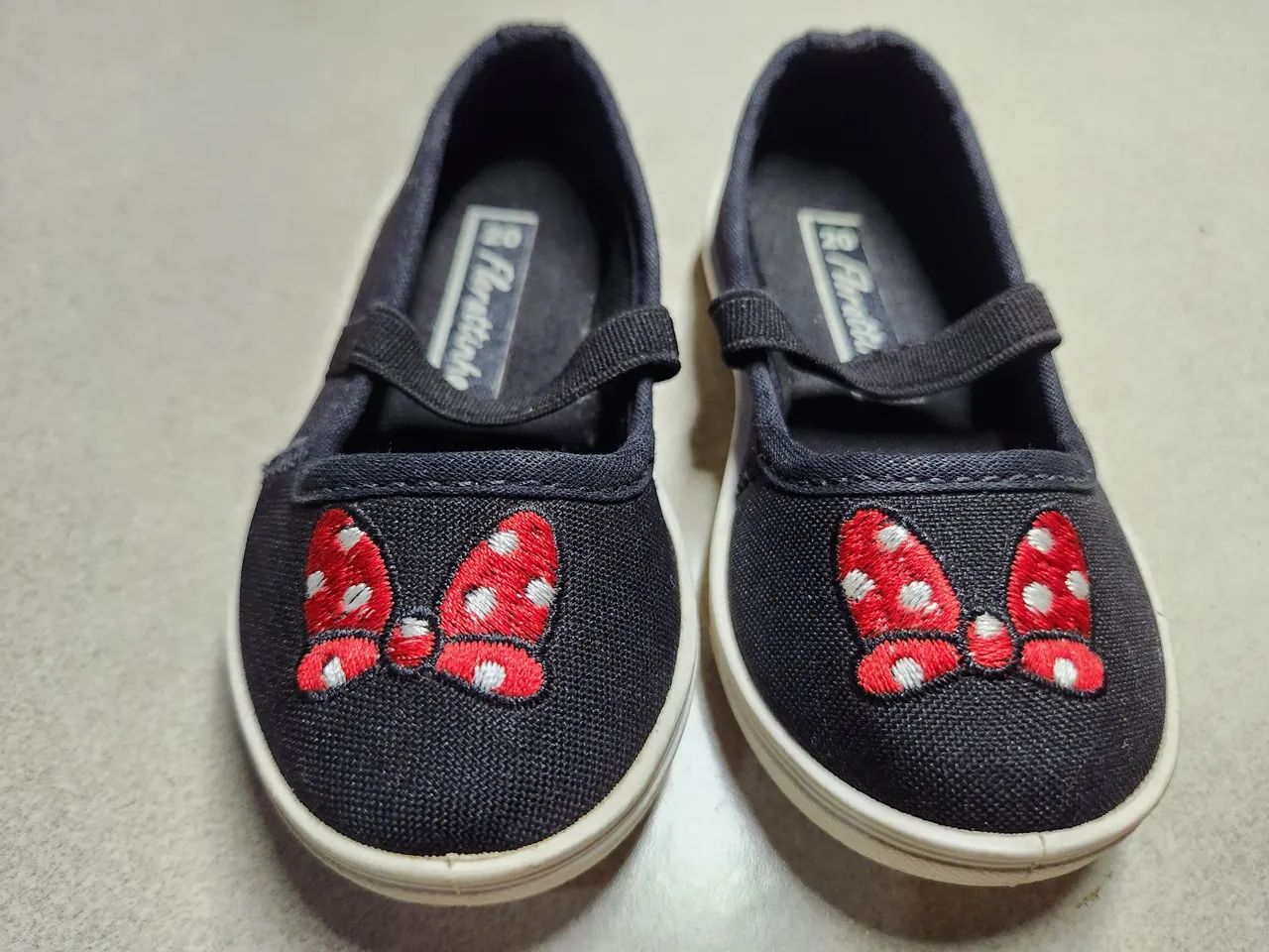 Sapatilhas Minnie Bebê - Tamanho 20 - Foto 2