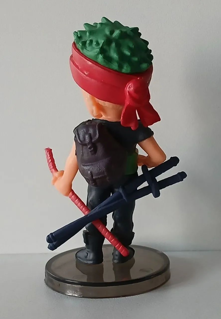 BONECO ACTION FIGURE MINIATURA ONE PIECE ZORO - Foto 2
