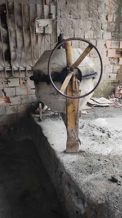 Vendo Maquinário completo  para fabrica de blocos de blocos de concreto - Foto 3