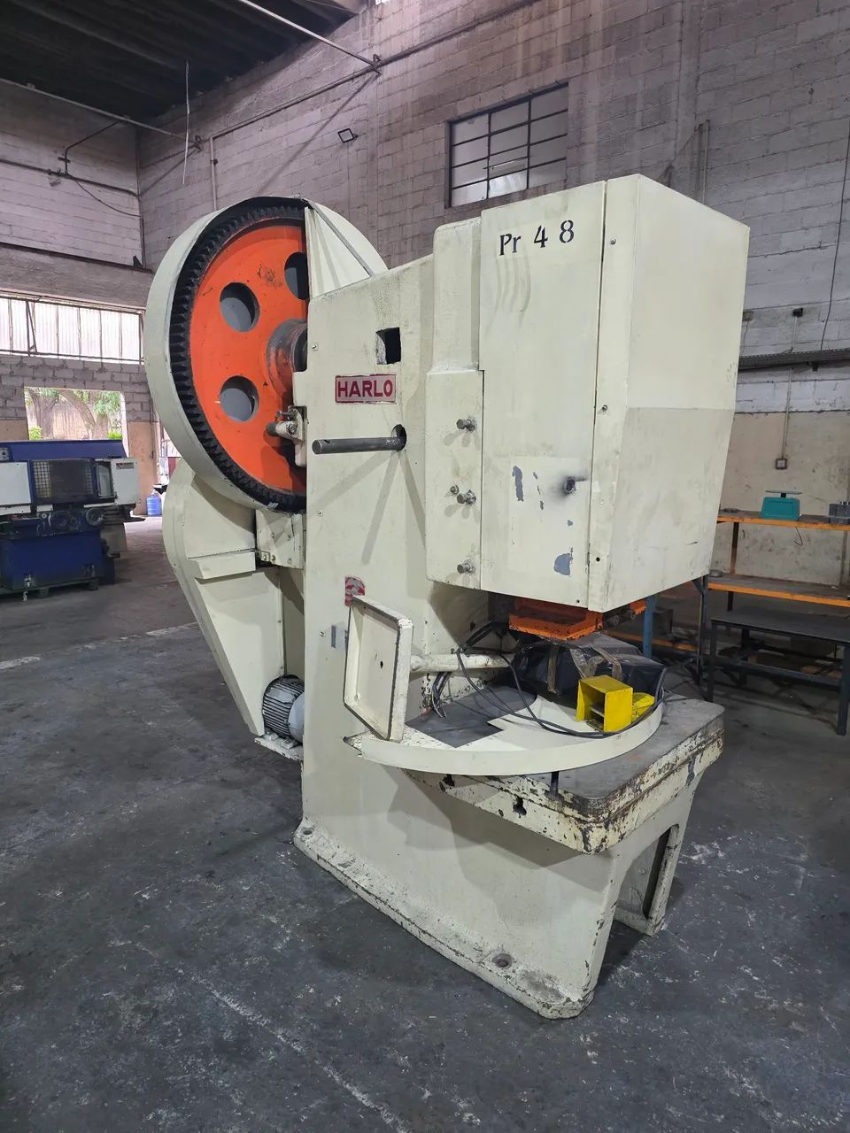 PRENSA HARLO 100 TONELADAS. 