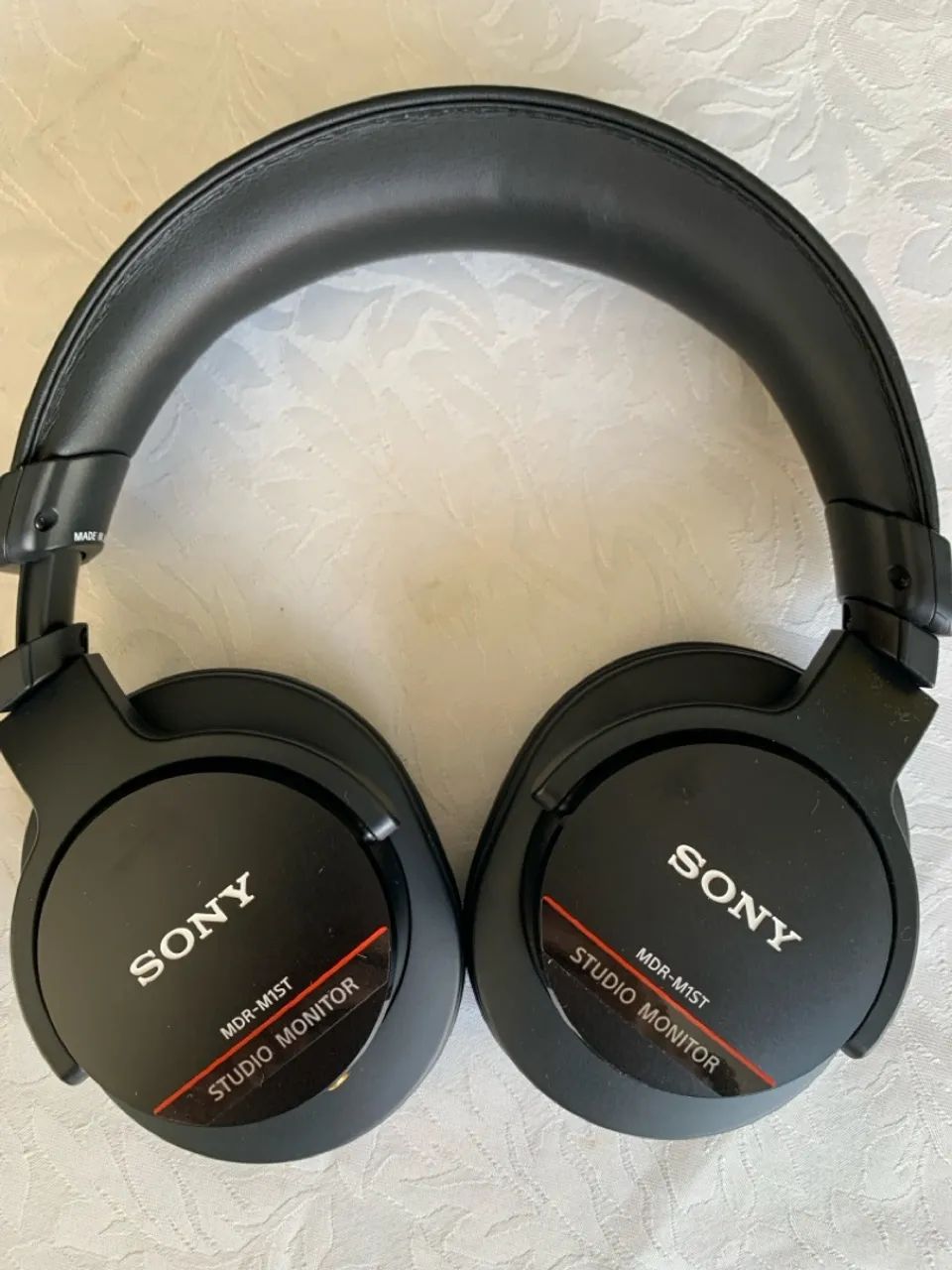 Fone de Ouvido Profissional Sony MDR-M1ST - Fones de Ouvido
