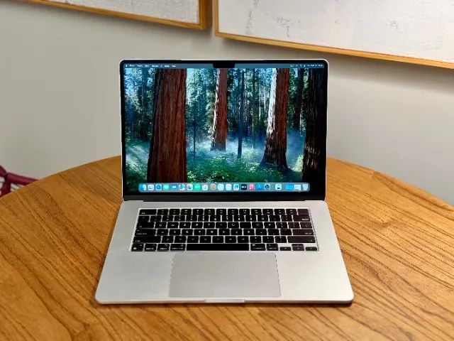 MacBook Air 15 Inches M2 - Refurbished64385503359363120