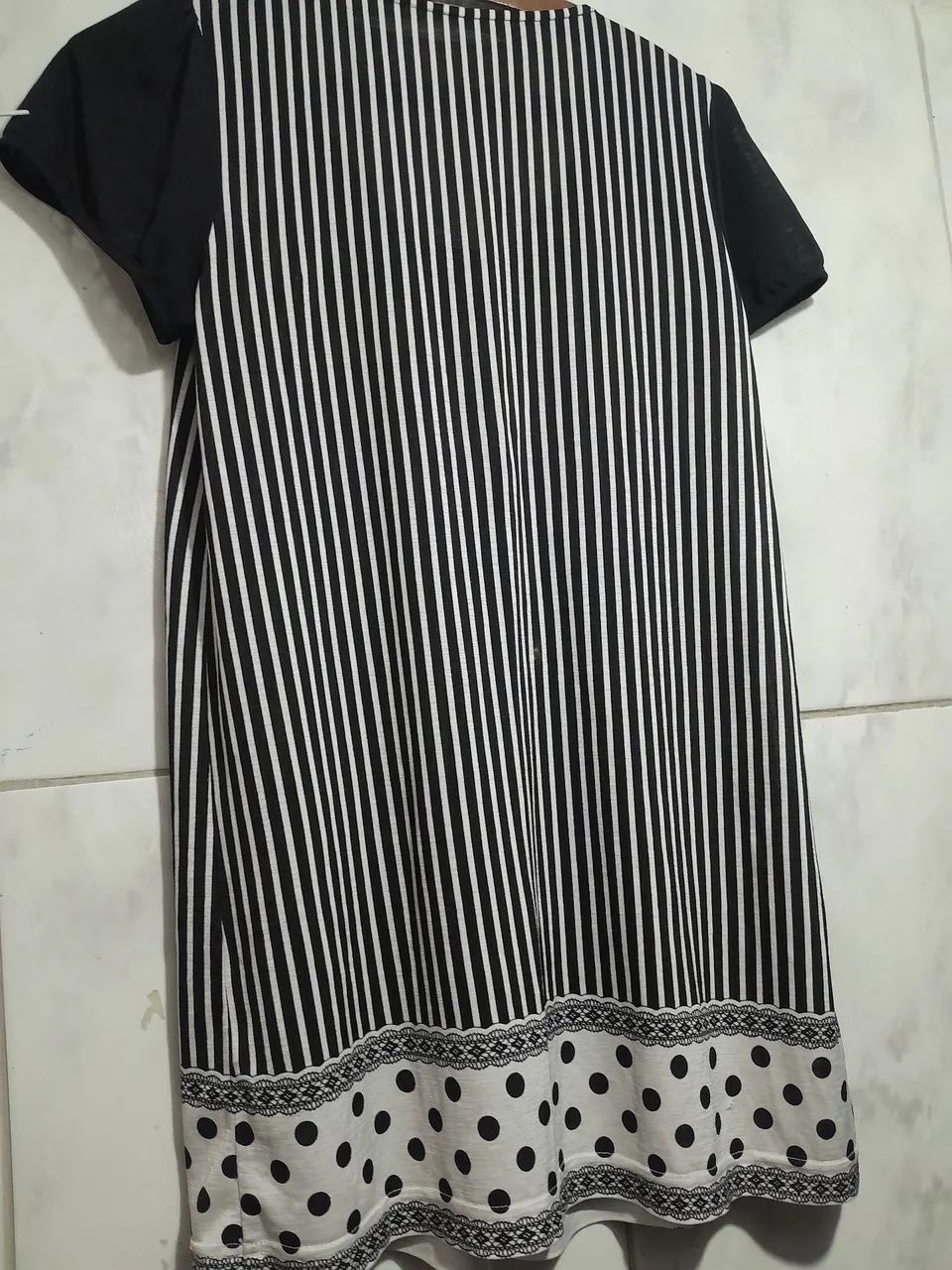 Blusa listrado preto e branco - Foto 4