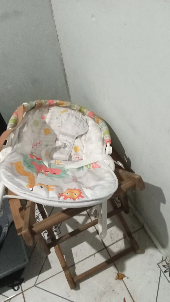 Cadeira de bebê dobrável com estofado