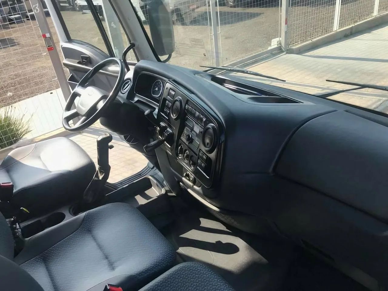 Ford Cargo 2629 6x4 Caçamba ano 2013 - Foto 9