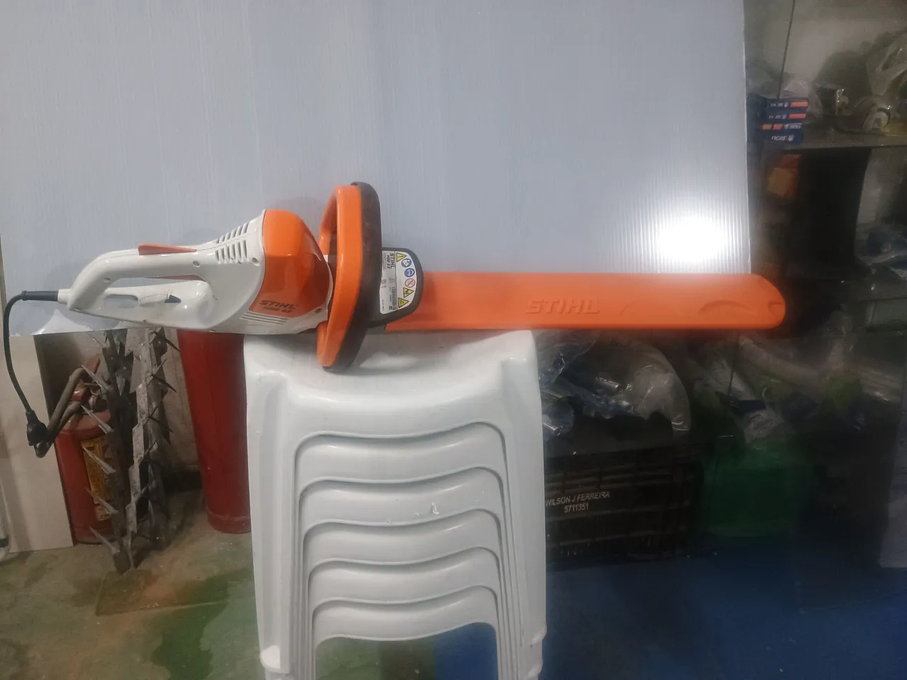 Aparador de cerca viva Stihl 110v