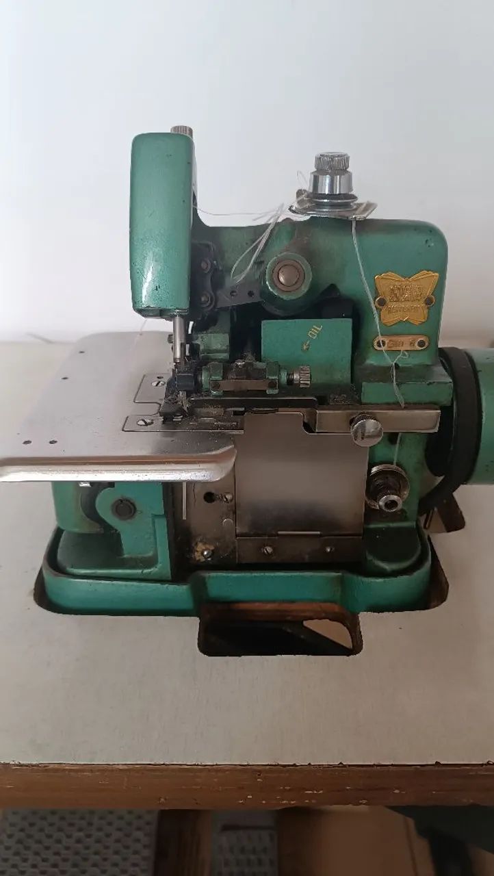 Máquina de Costura Semi-Industrial Overlock
