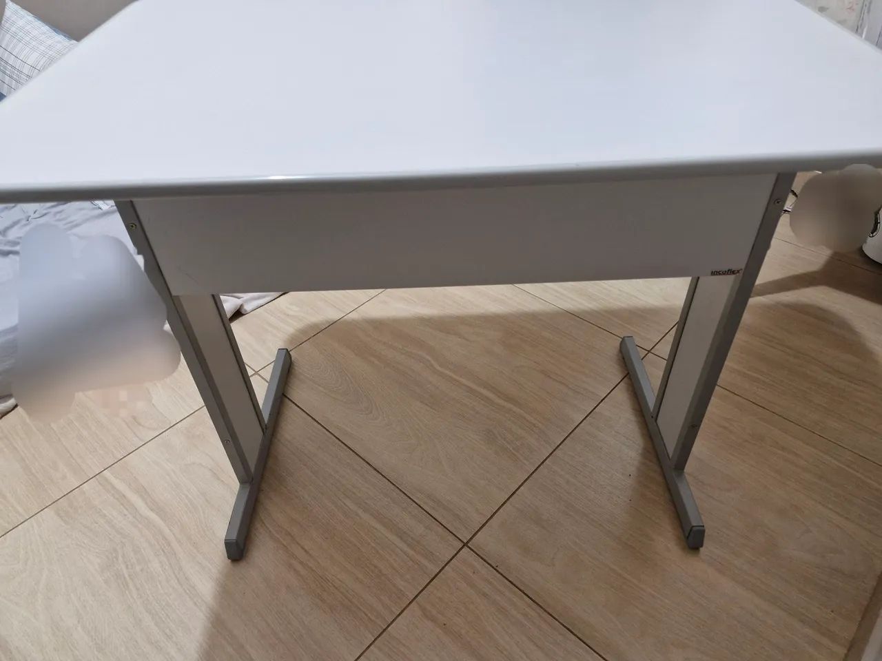 Mesa de escritório 64295852204290123