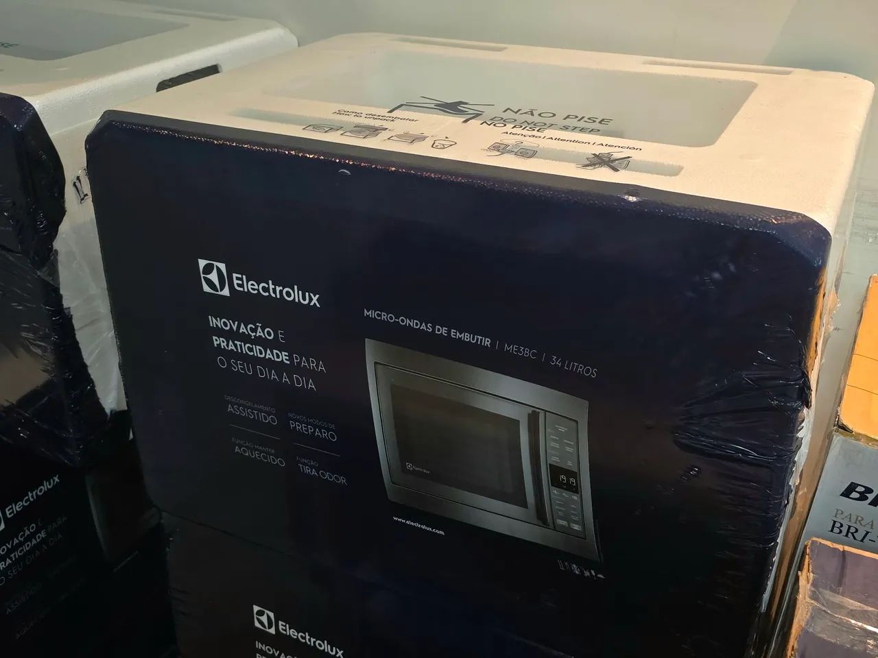 Micro-ondas Embutir Electrolux 34 Litros Cinza Touch 127V - Foto 4