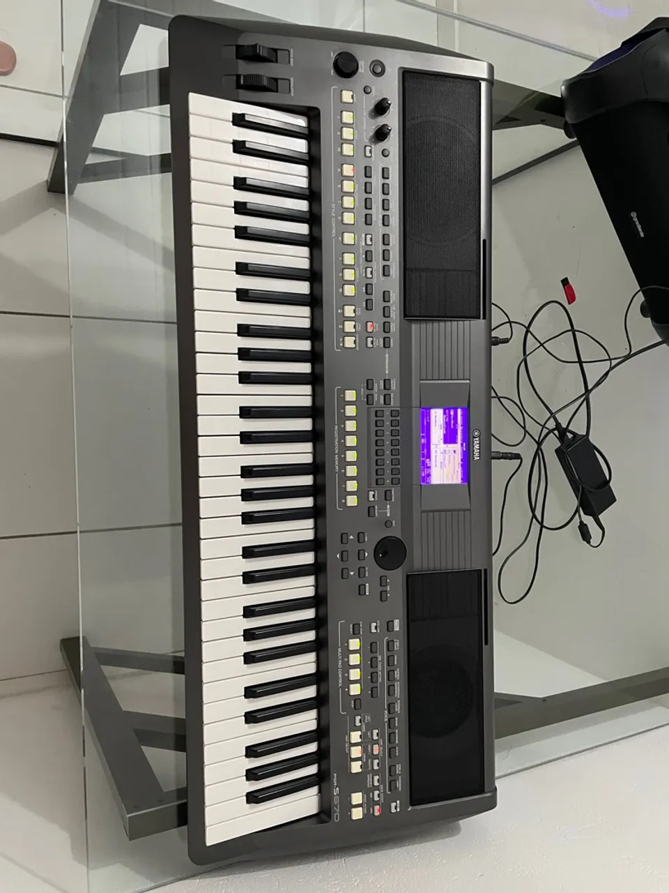 Teclado Yamaha Psr s670