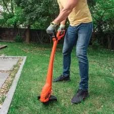 Aparador de Grama 9 Pol. 500W 220V BLACK+DECKER-GL350 - Foto 2