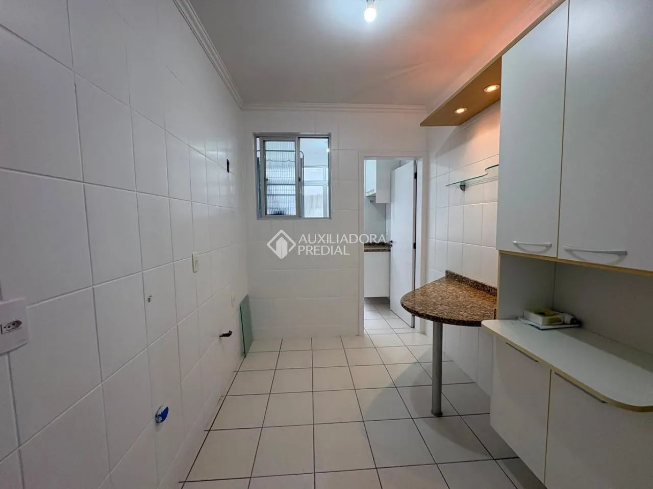 Apartamento totalmente reformado para locação no Estreito - Foto 4