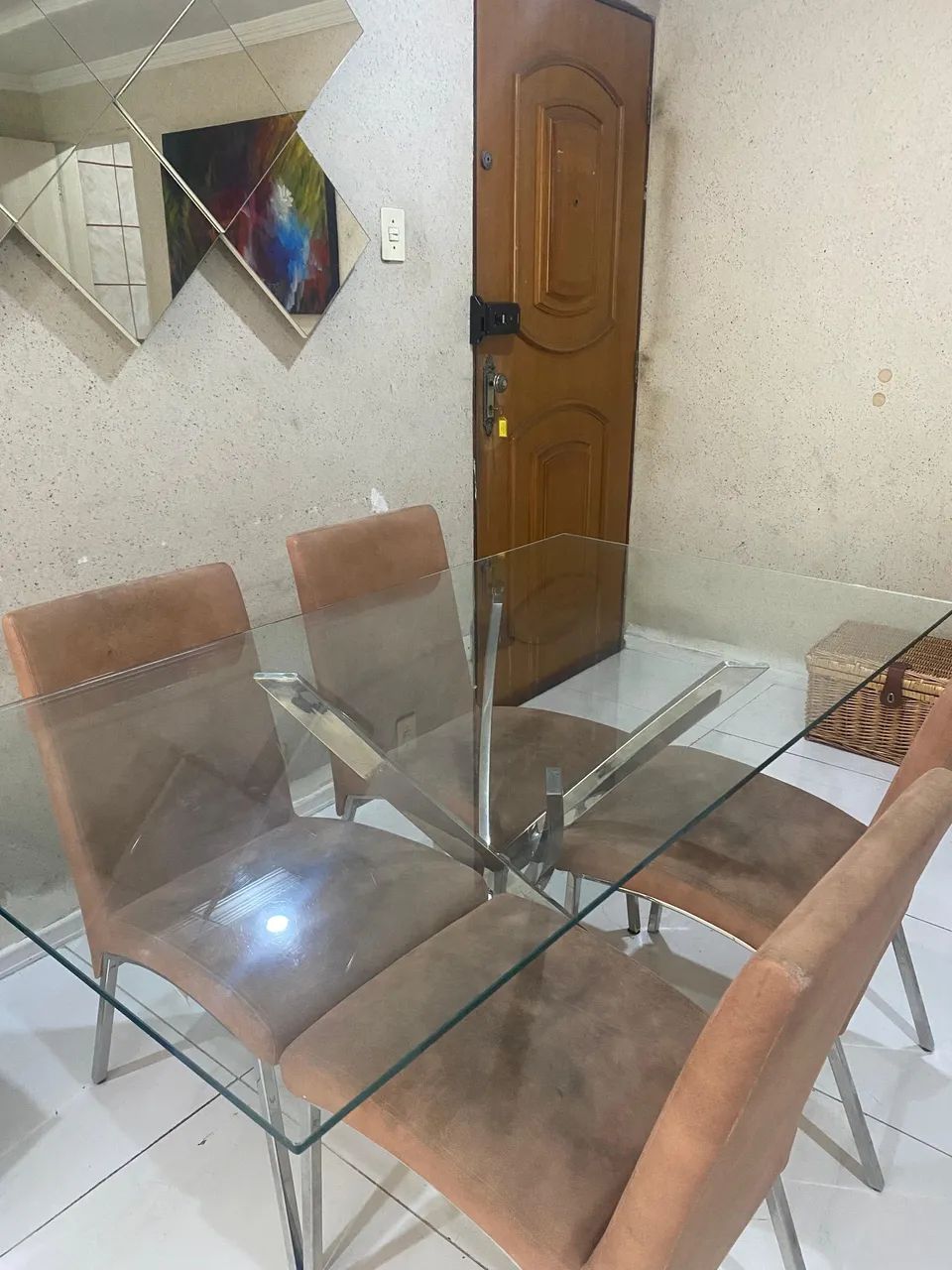 Mesa de vidro com base inox + 4 cadeiras ? R$ 1.000 - Foto 2
