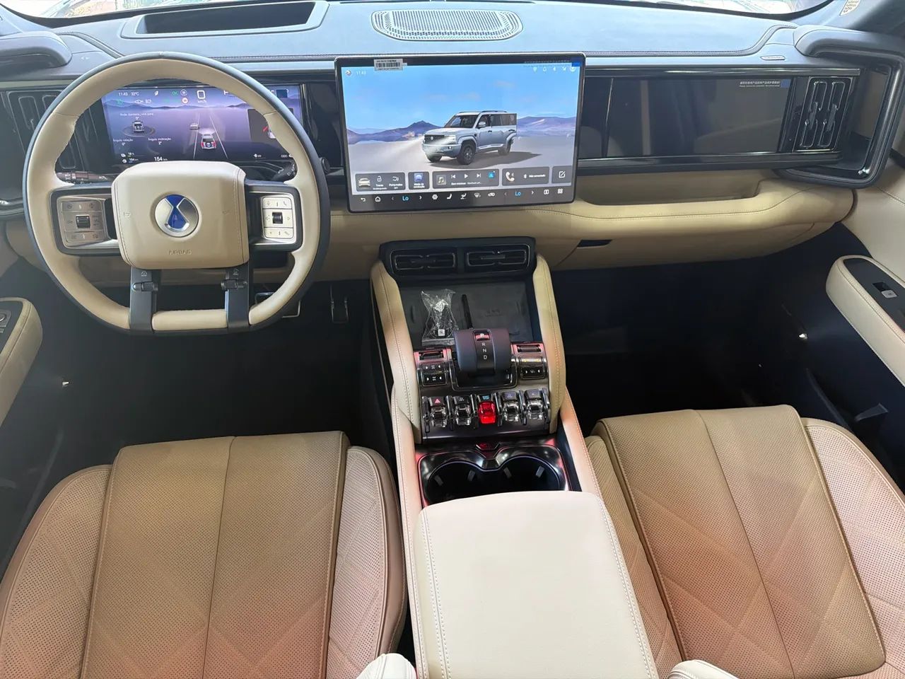 Denza B5 4WD, foto 10 de 18
