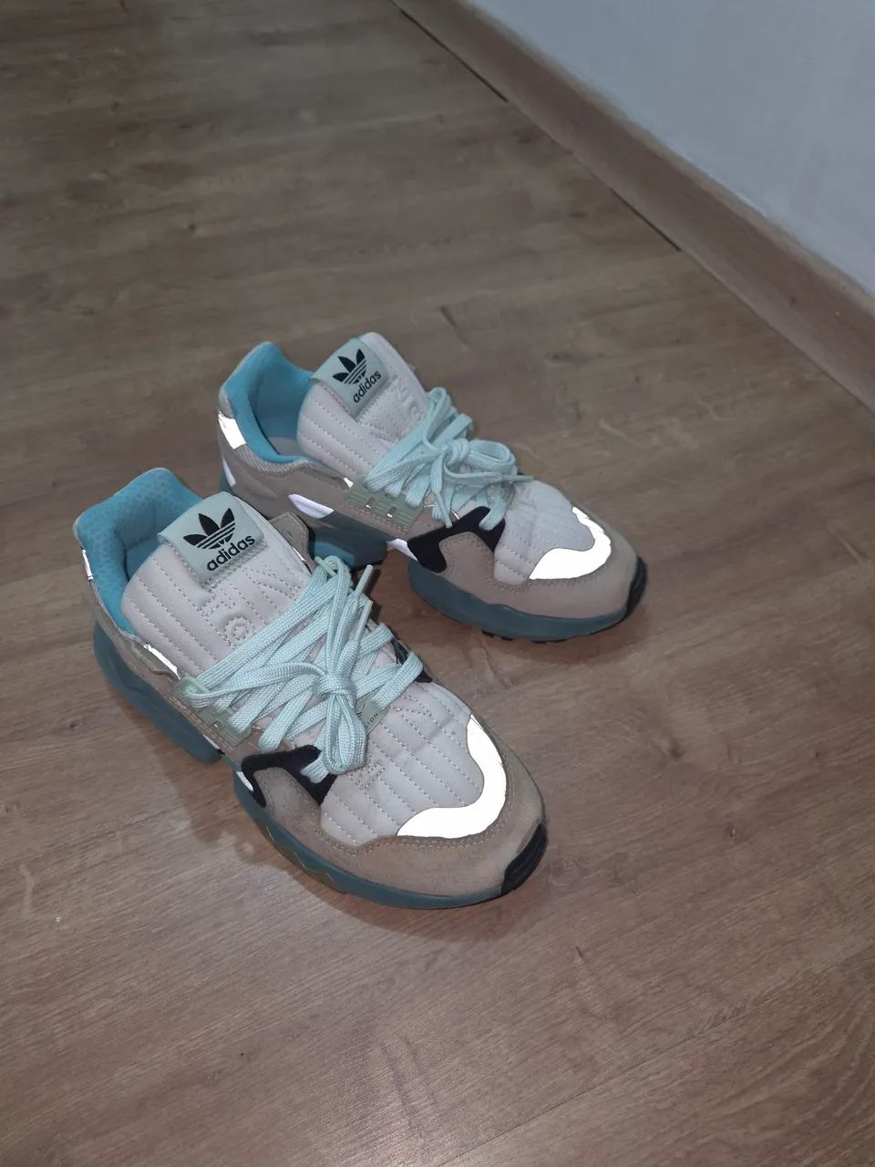 Adidas ZX Torsion - Calçados Esportivos - Cascatinha, Petrópolis