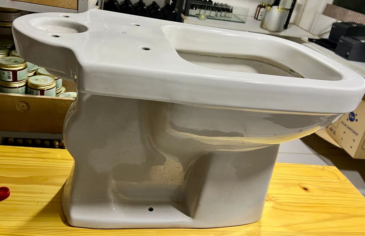 Vaso sanitário Deca Delux quadrado sem caixa  - Foto 3