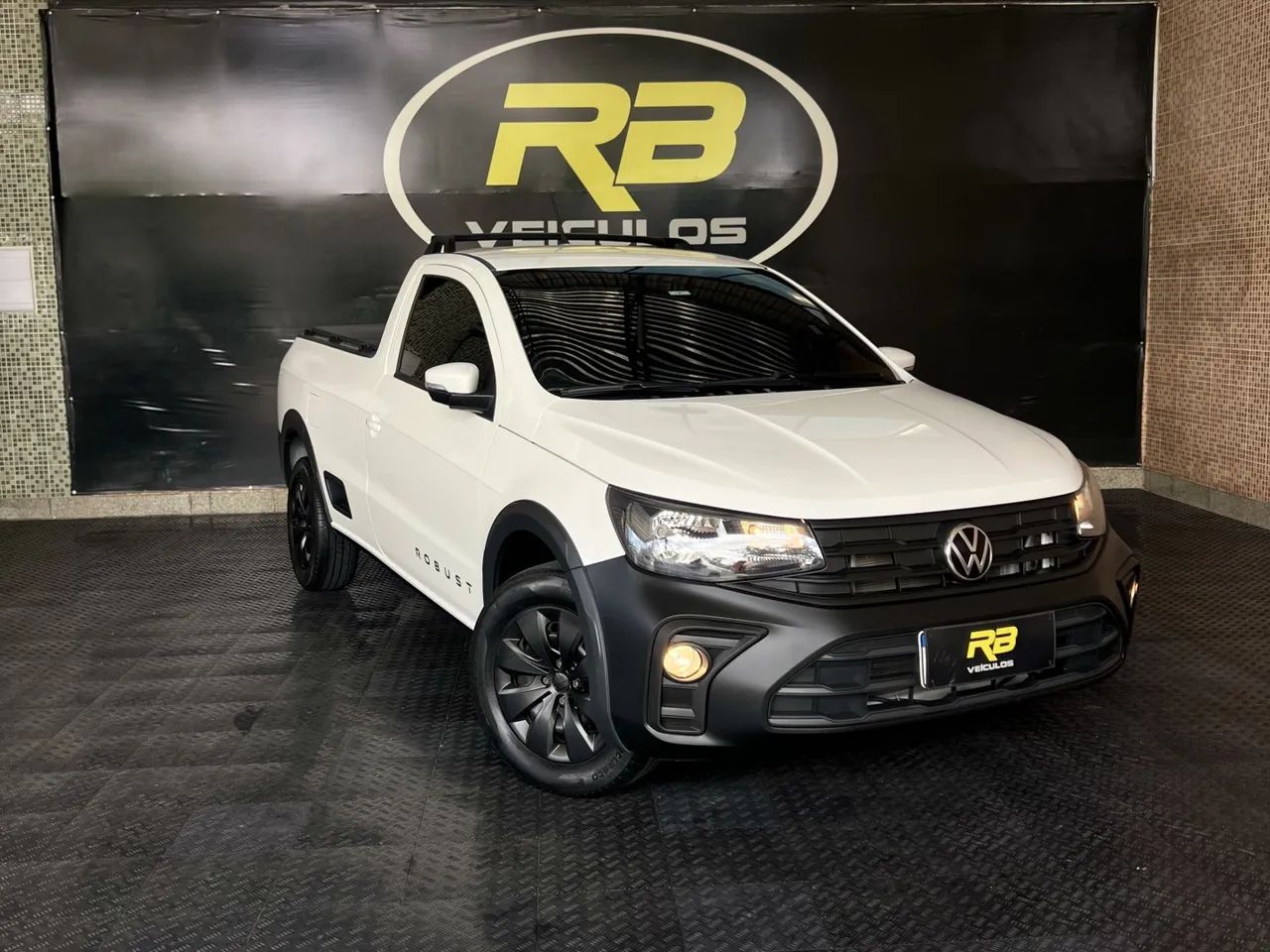 Volkswagen Saveiro Saveiro Robust 1.6 Total Flex 16V 2024
