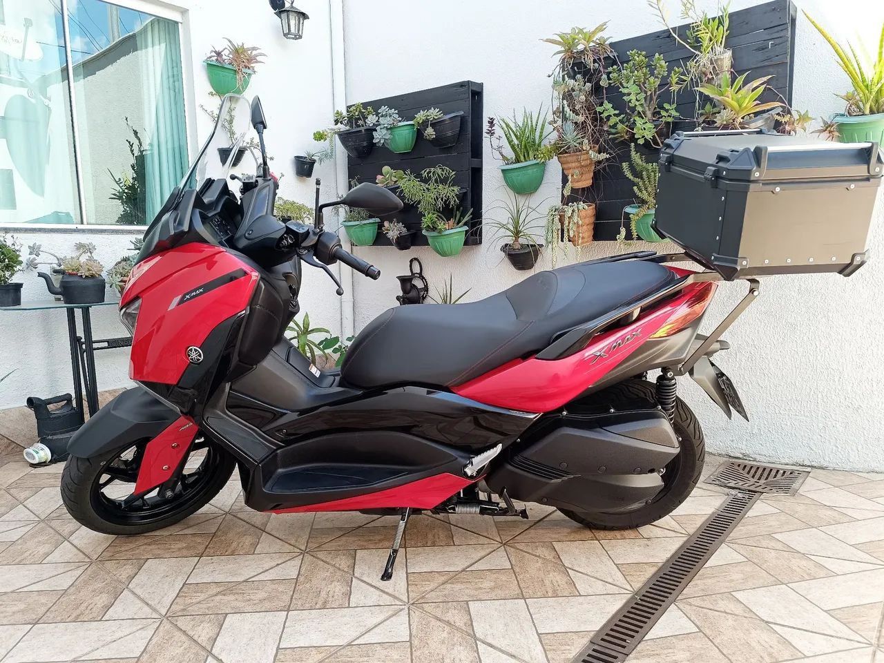 Xmax impecável 