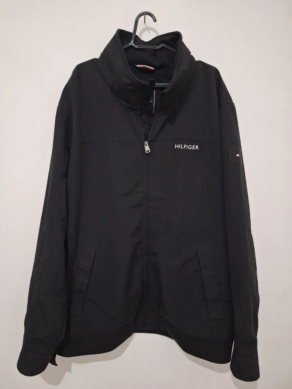 VELEJADOR TOMMY HILFIGER 