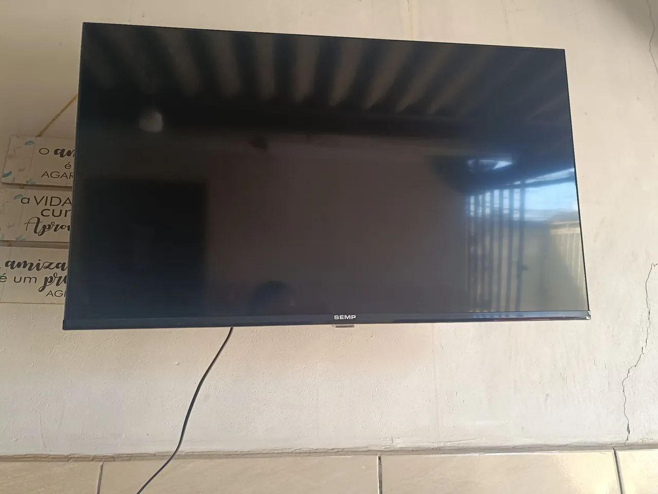 Vende-se TV SAMSUNG 32 POLEGADAS COM BLUETOOTH USADA 4 MESES COM NOTA FISCAL E NA GARANTIA