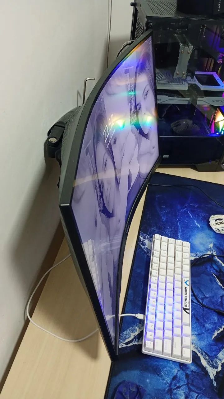 Vendo monitor 27' Samsung Odyssey g5 QHD 165hz - Foto 2