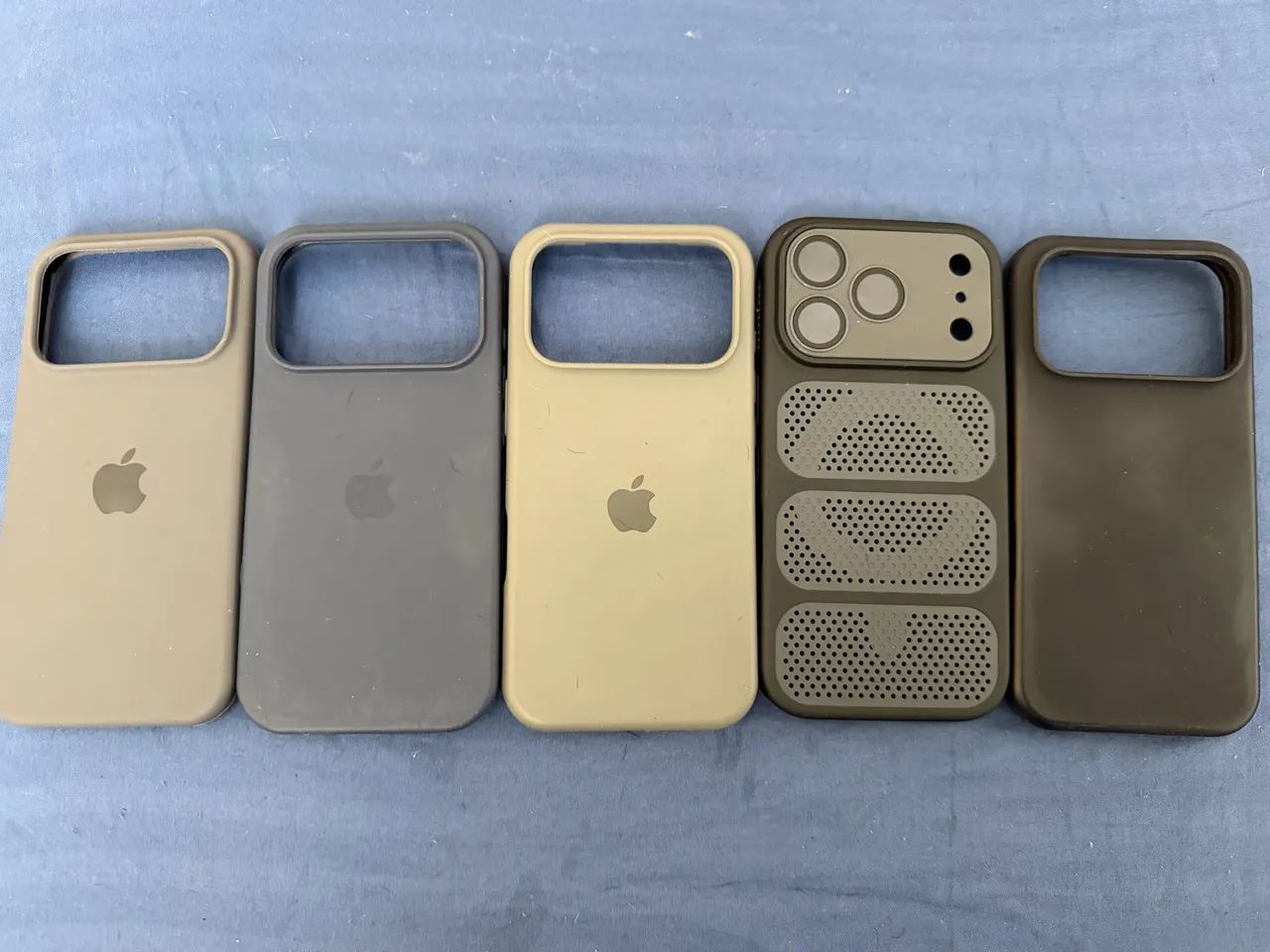 5 Capinhas Iphone 17/18 pro
