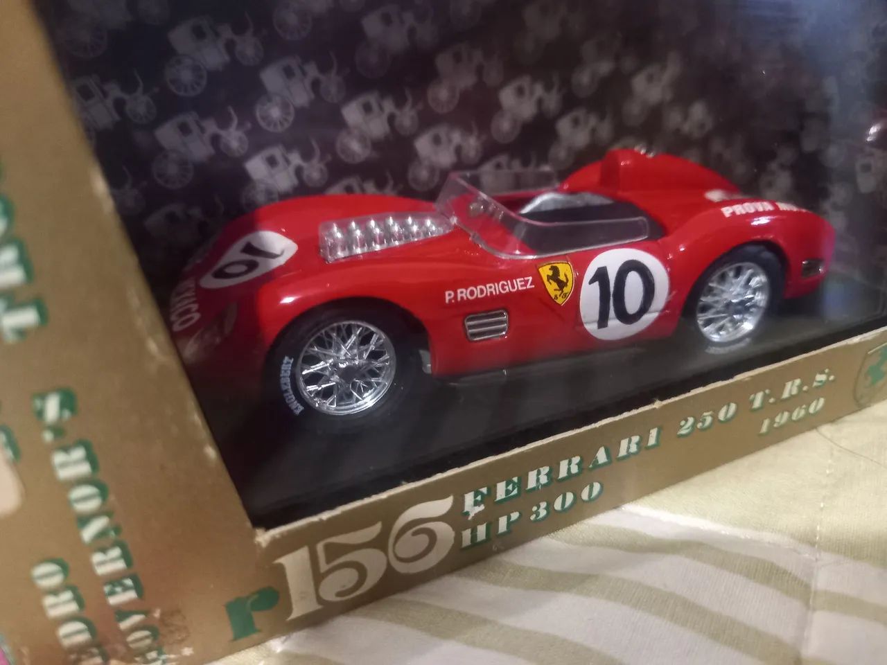 Miniatura Ferrari 250 Testa Rossa R156 ano 1960 - Foto 3