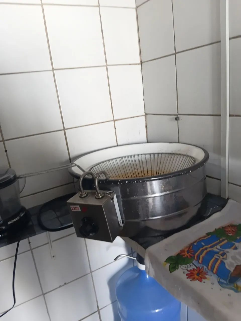 Vendo fritadeira de pastéis  - Foto 4