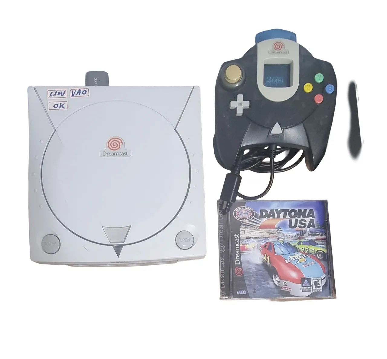 Sega Dreamcast com um jogo 