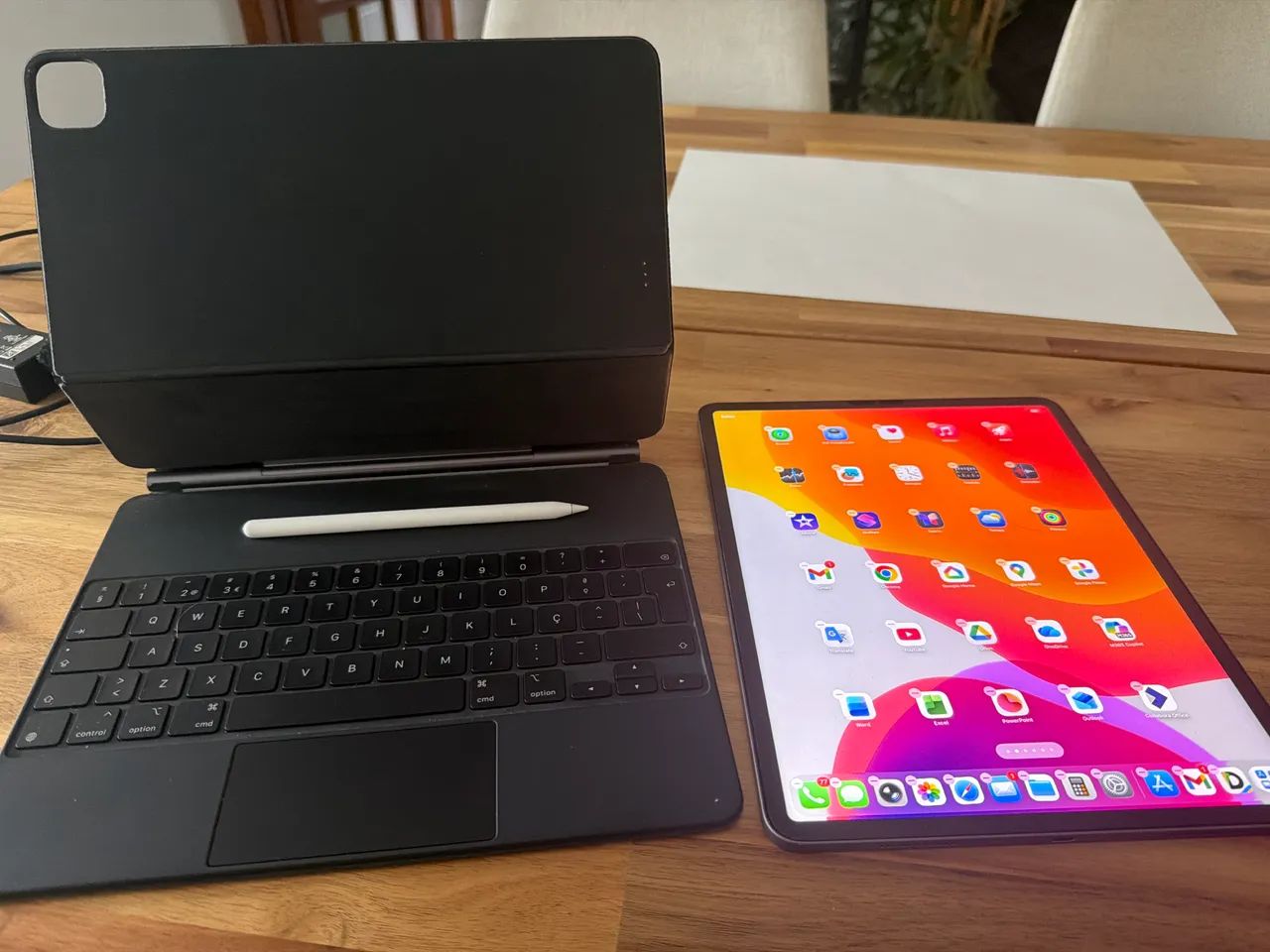 iPad Pro 12.9 M1 128GB Impecável + Magic Keyboard + Apple Pencil 2