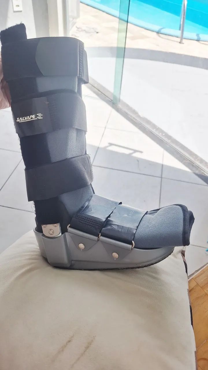 Bota ortopédica pouco usada - Foto 2