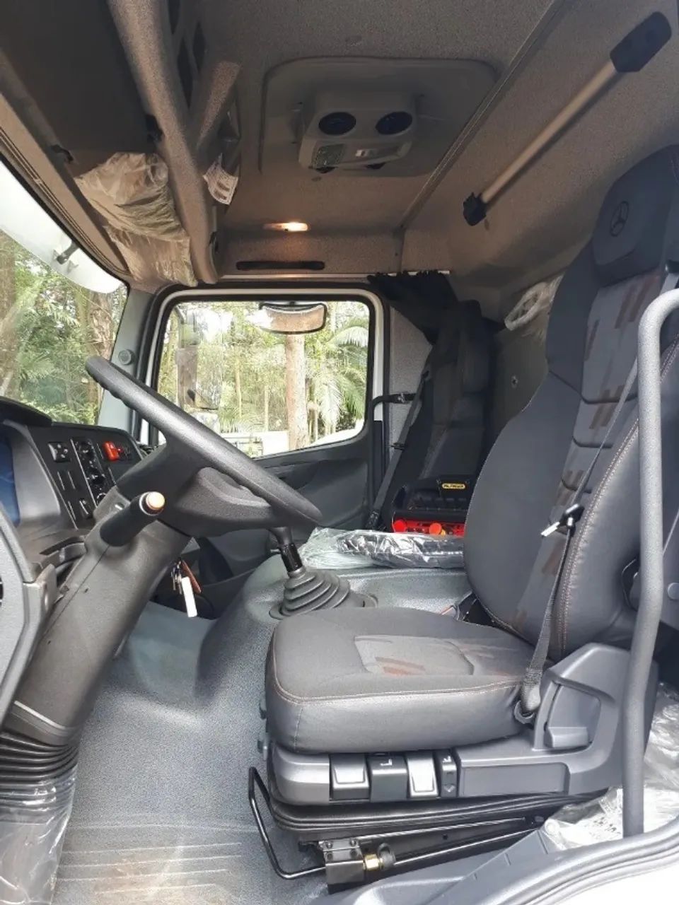 Mb Atego 2426 2018 com munck  - Foto 4