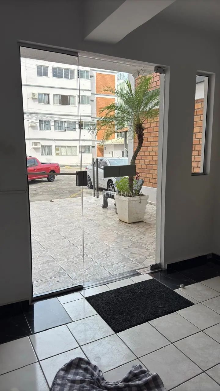 Kitnet em Campinas - São José, SC