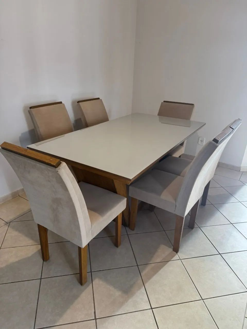Mesa de jantar de 6 lugares