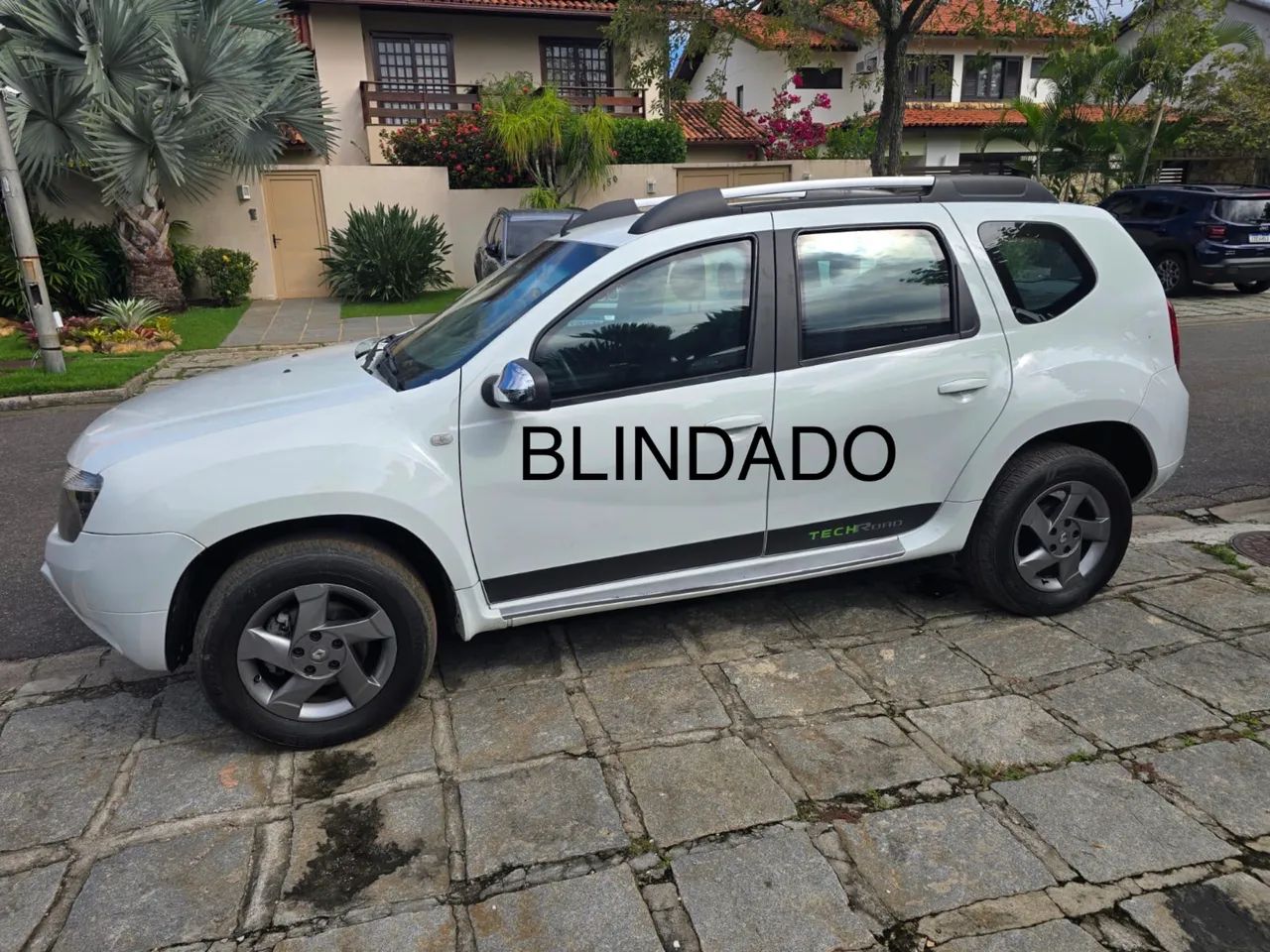 Renault Duster Dynamique 2.0 Hi-flex 16V Aut. 2014