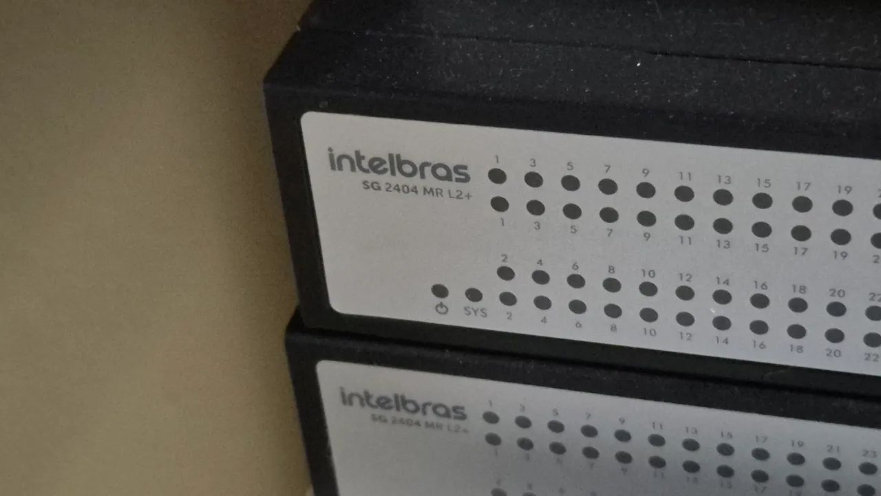 Switch Intelbras SG2404 MR L2+  - Foto 2