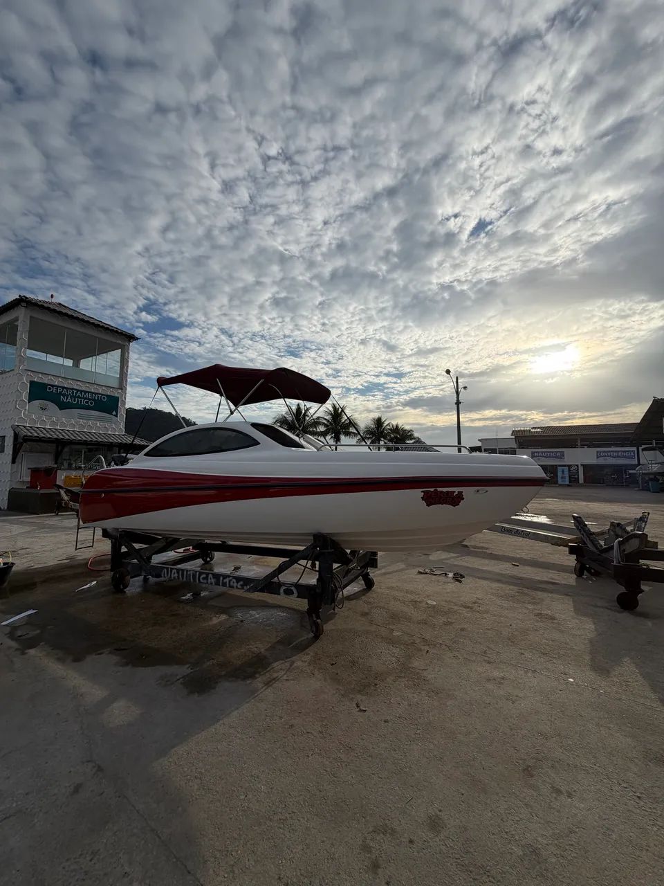 Lancha sem detalhes - Foto 3