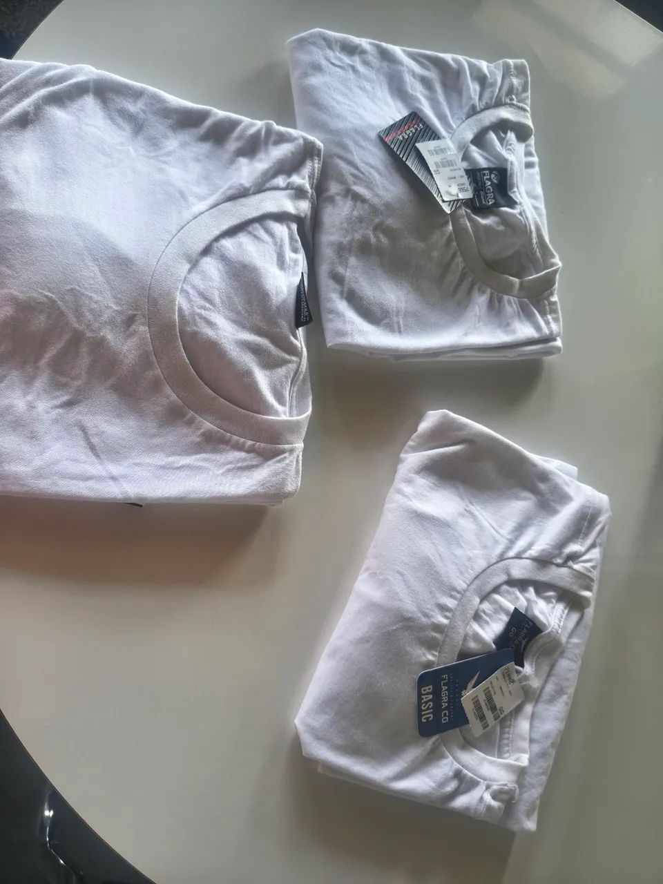 Vendo 3 camisetas GG branca básica  - Foto 3