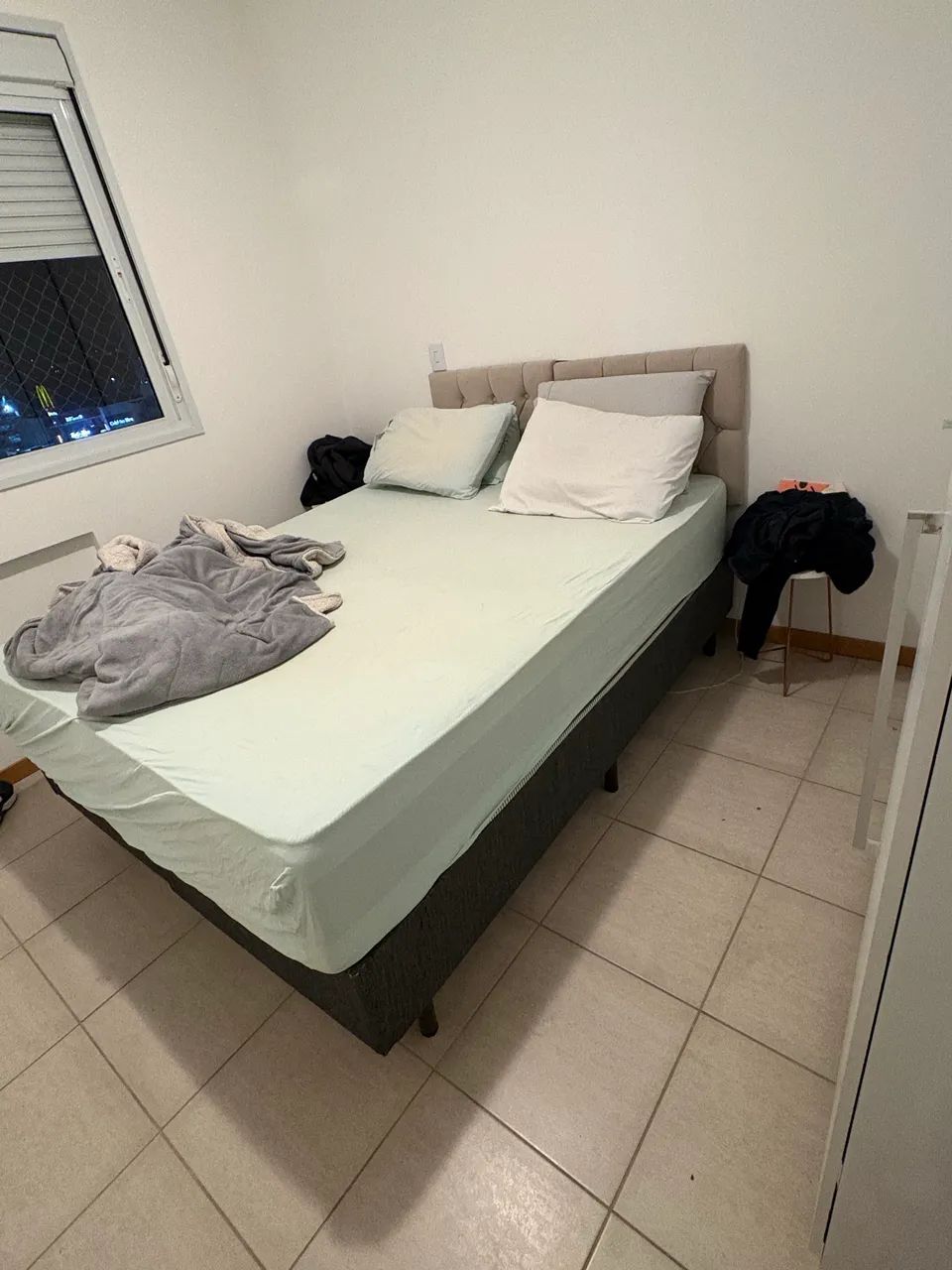 Cama com base e colchão  - Foto 2