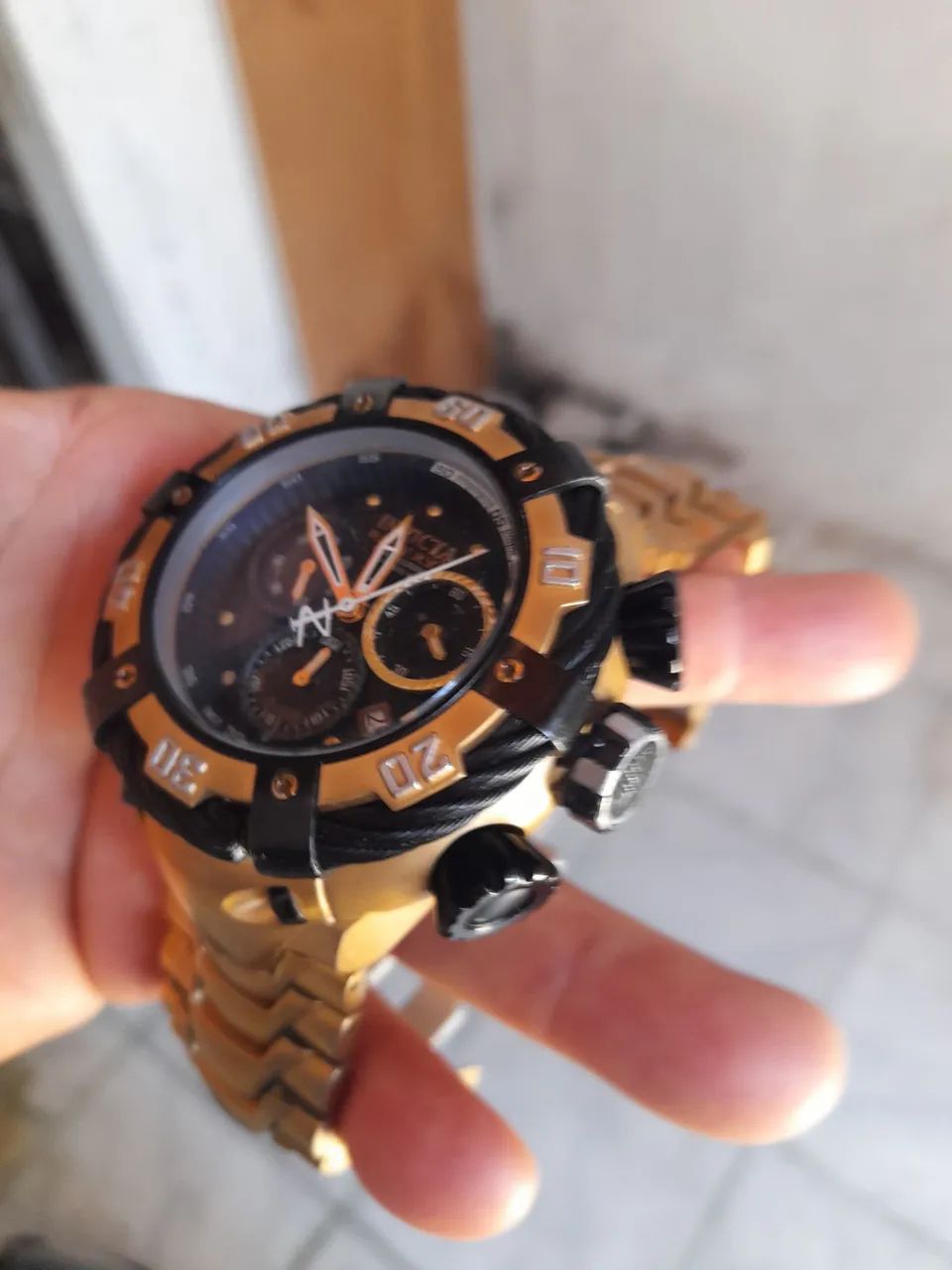 Vendo um relógio Invicto cronógrafo funcionando perfeitamente  - Foto 5