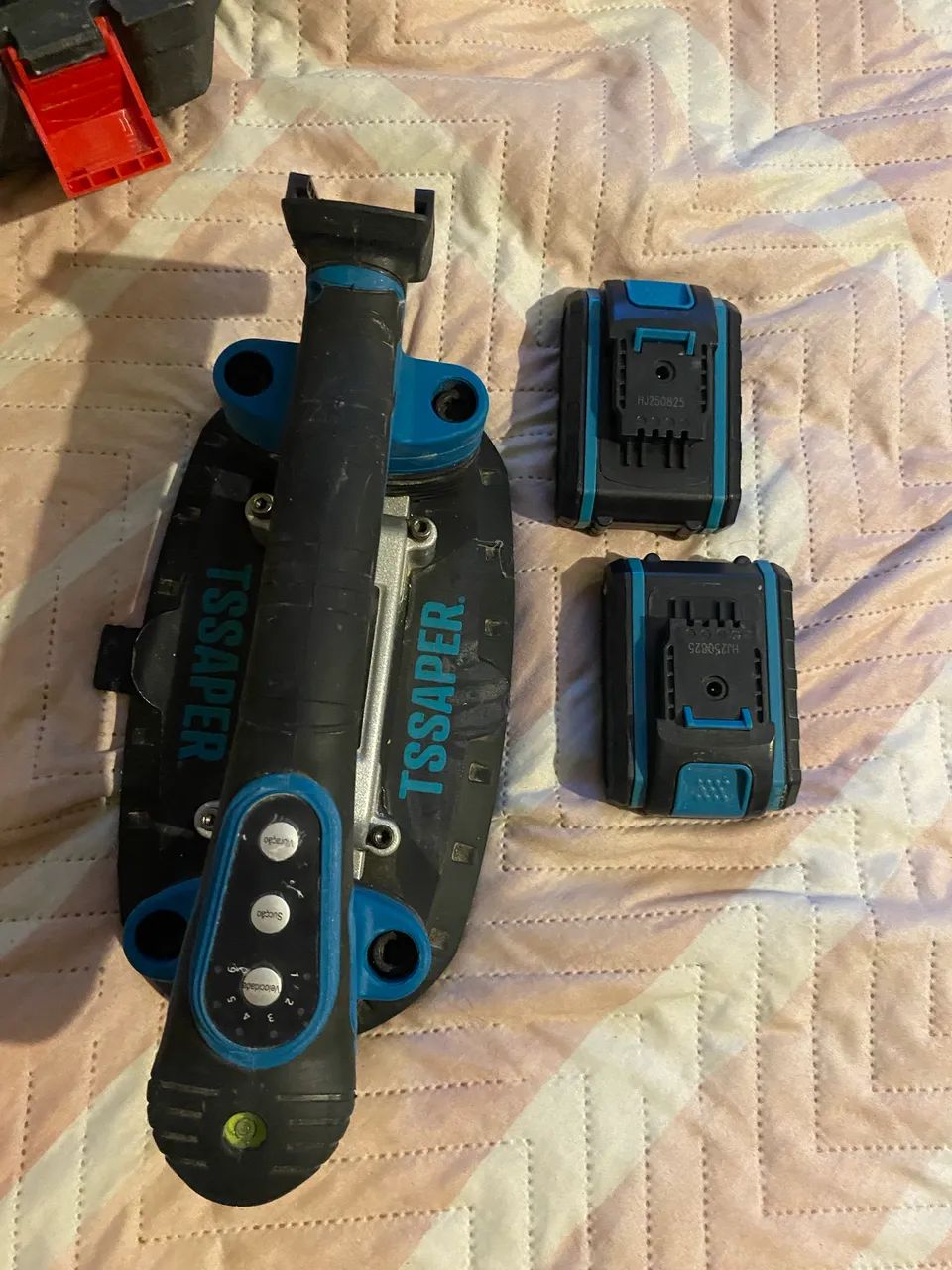 Máquina Para Assentar Piso Com Ventosa 21v 185w 2 Baterias 21v - Foto 2