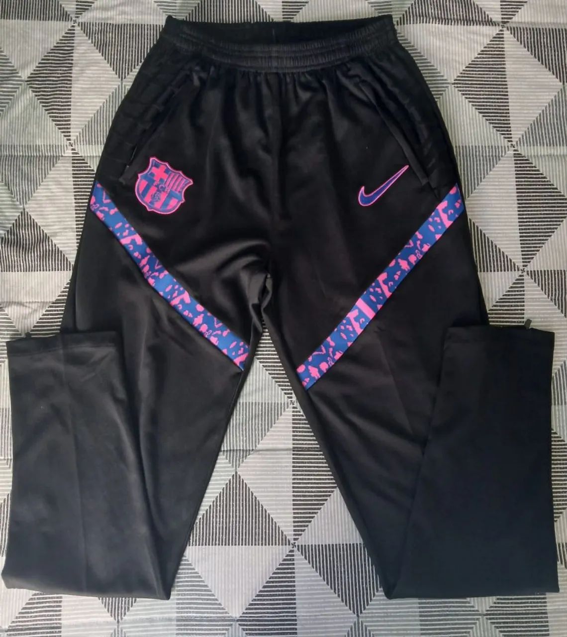 Conjunto Barcelona - Foto 2